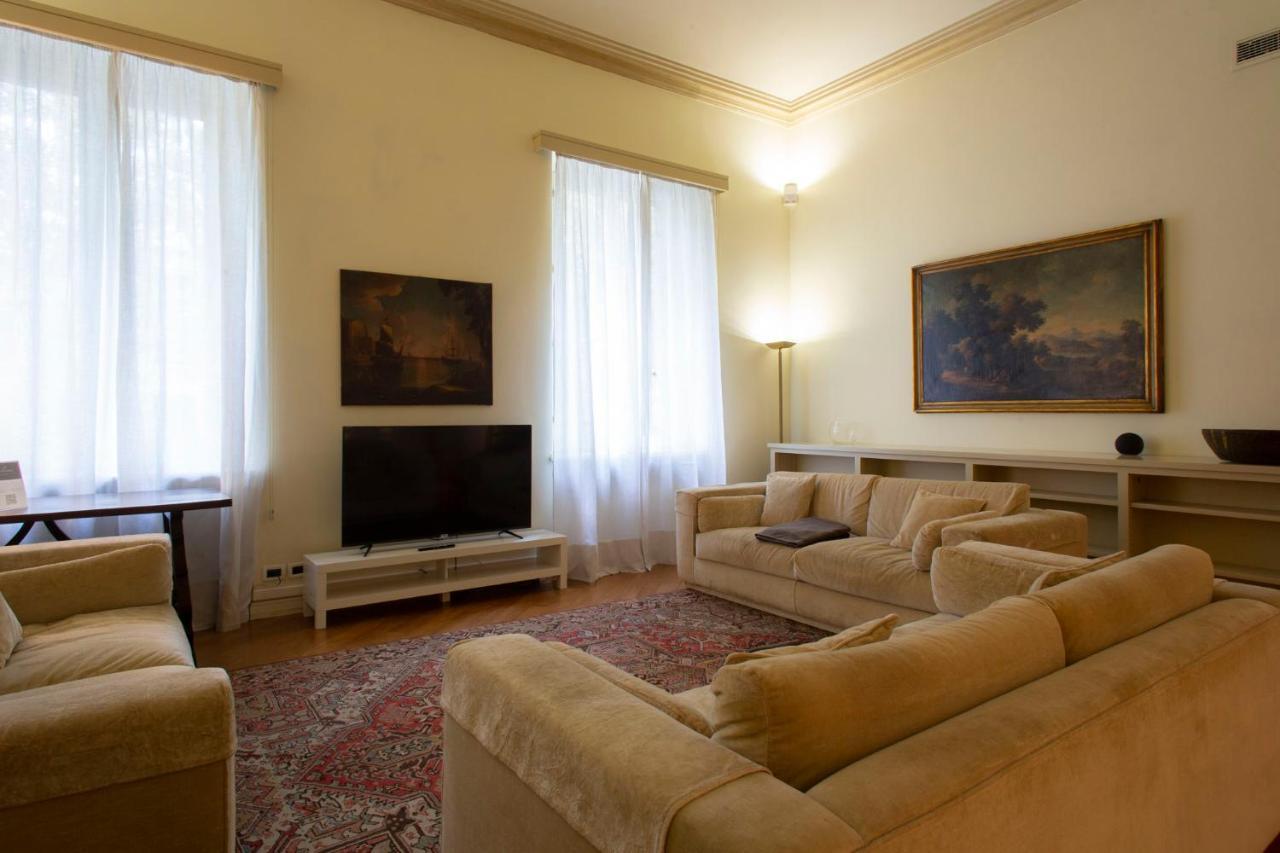 N 10, Luxury Torino Kültér fotó